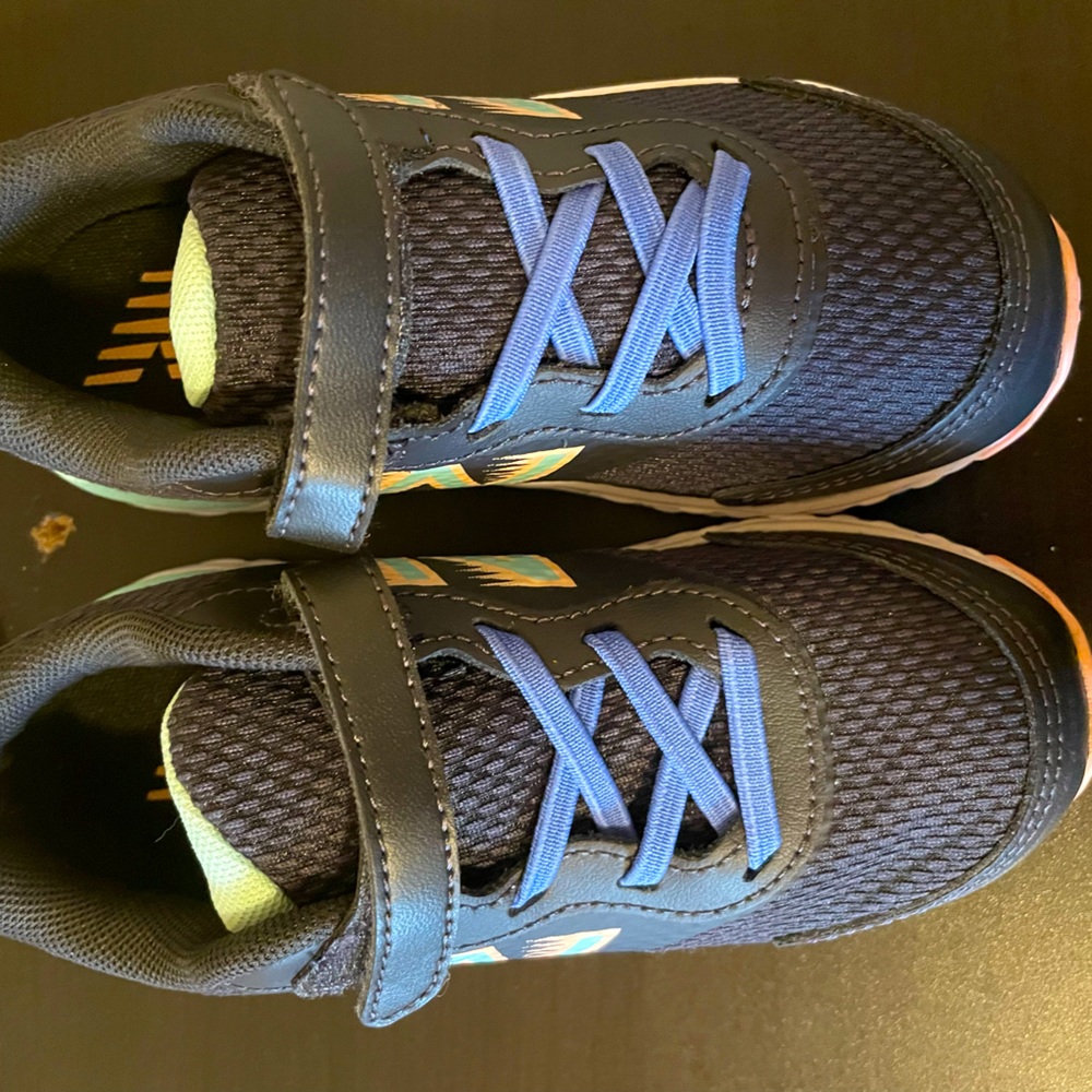 NWOT size 10 toddler girl new balance shoes. My daughter couldn’t fit them .